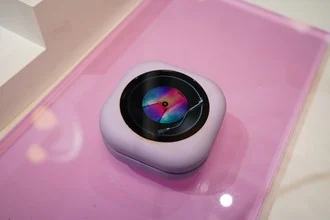 Small round display concept